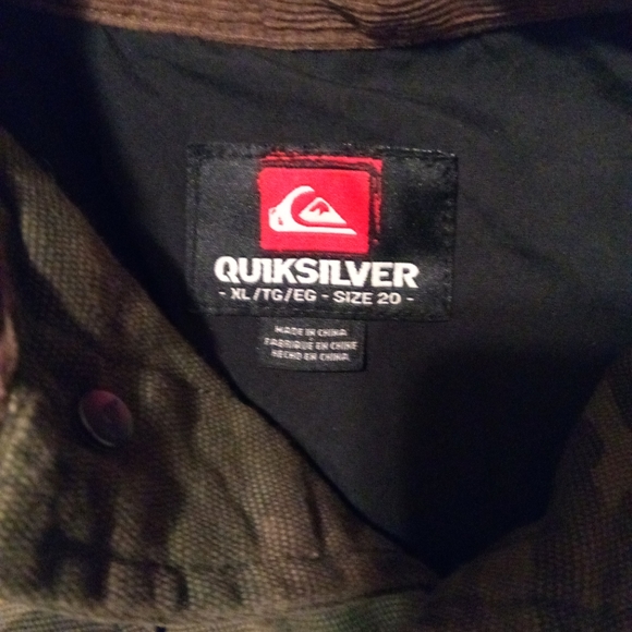 Boys Quicksilver XL Camo Jacket - Picture 4 of 4